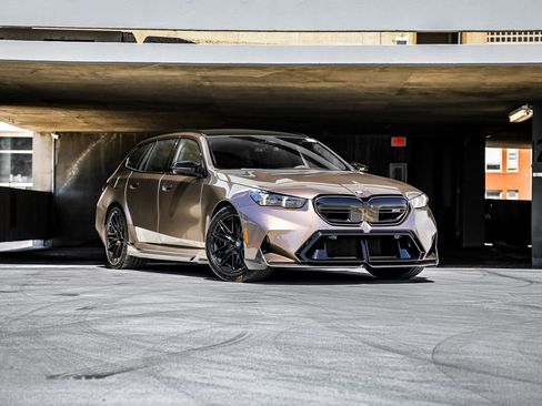 New 2026 BMW M5 Touring AWD/4WD image 9