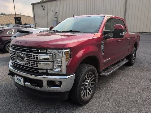 Used 2019 Ford F250 Lariat w/ Lariat Value Package AWD/4WD image 3