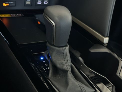 Used 2025 Toyota Camry XSE FWD image 16