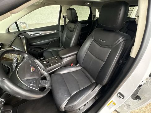 Certified 2019 Cadillac XT5 Luxury FWD image 19