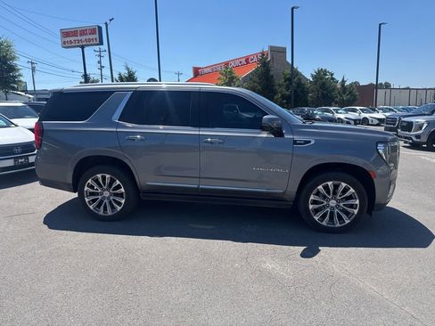 Used 2021 GMC Yukon Denali w/ Denali Premium Package AWD/4WD image 5