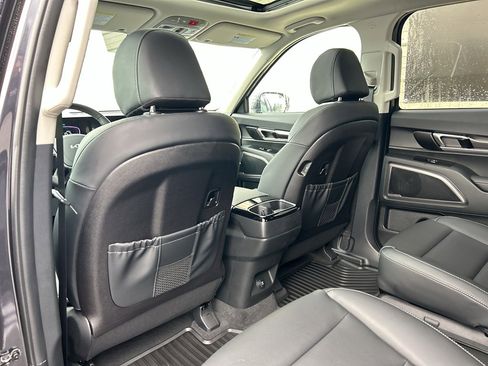 New 2025 Kia Telluride S image 13