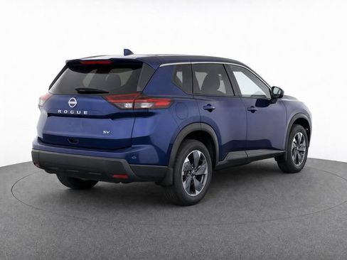Used 2024 Nissan Rogue SV FWD image 6
