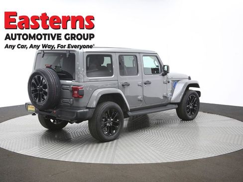 Used 2021 Jeep Wrangler Unlimited Sahara w/ Cold Weather Group image 43
