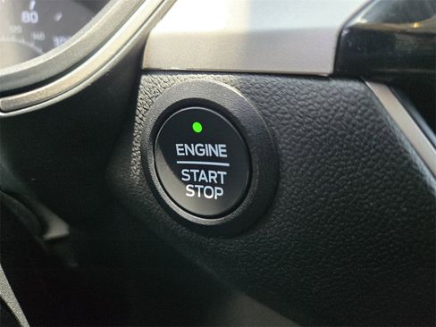 Used 2022 Ford Escape SEL image 19