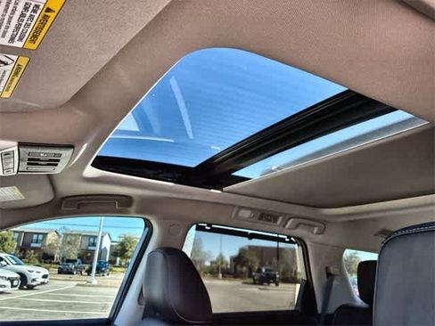 Used 2025 Nissan Pathfinder Platinum w/ Black Appearance Package image 20