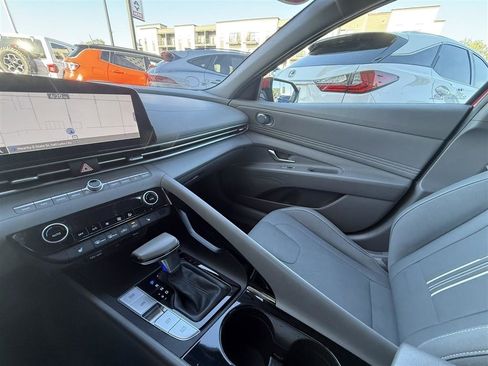 Used 2023 Hyundai Elantra SEL w/ Convenience Package FWD image 44