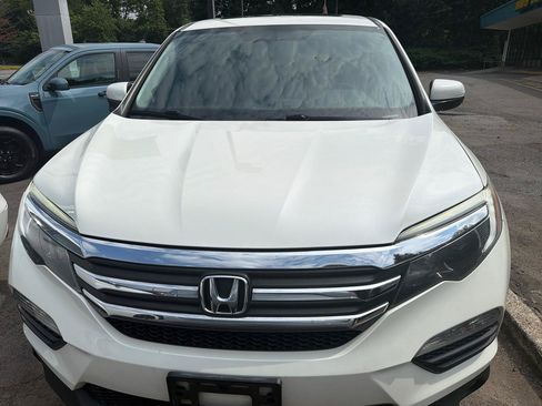 Used 2017 Honda Pilot EX-L image 2