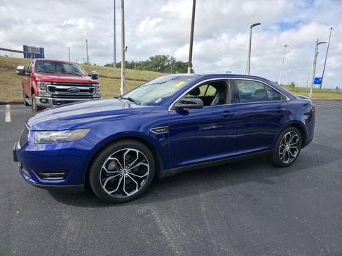 Used 2015 Ford Taurus SHO w/ Equipment Group 401A image 9