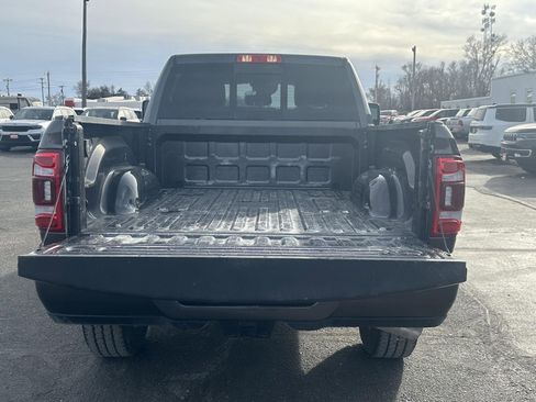Used 2024 RAM 2500 Laramie w/ Safety Group image 11