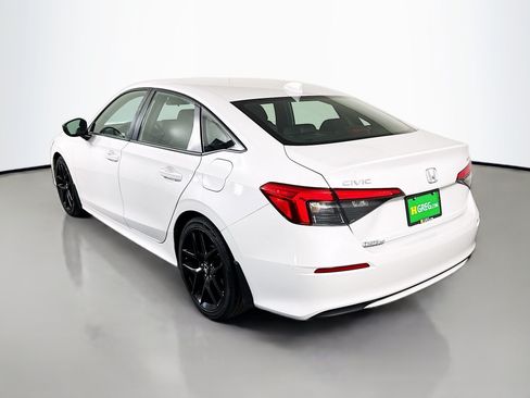 Used 2023 Honda Civic Sport image 7