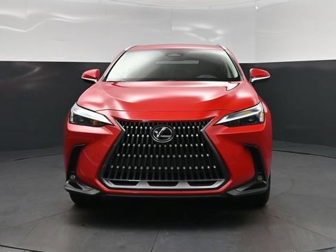 Used 2024 Lexus NX 250 FWD w/ Towing Package (2000 Lbs) image 10