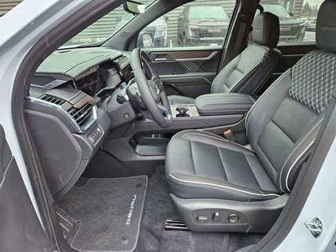 New 2026 GMC Acadia Denali w/ Super Cruise Package AWD/4WD image 13