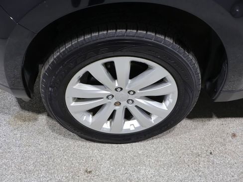 Used 2013 Subaru Forester 2.5X Premium w/ All-Weather Plus Pkg AWD/4WD image 10
