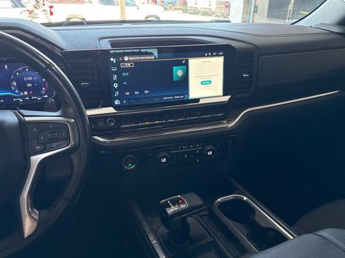 Used 2023 Chevrolet Silverado 1500 RST AWD/4WD image 25