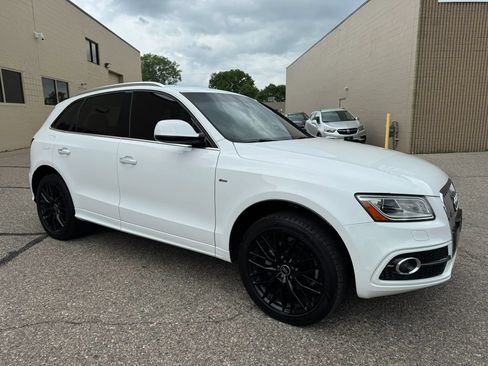 Used 2017 Audi Q5 2.0T Premium Plus w/ Technology Package AWD/4WD image 12
