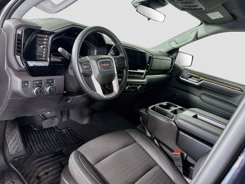 Used 2025 GMC Sierra 1500 Elevation AWD/4WD image 4