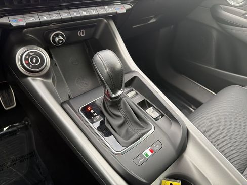 Used 2024 Alfa Romeo Tonale Veloce image 27