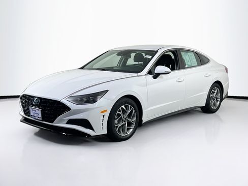 Used 2023 Hyundai Sonata SEL FWD image 1