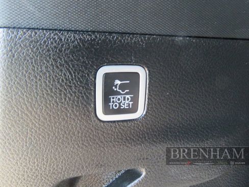 Used 2023 Jeep Wagoneer L Series II image 24