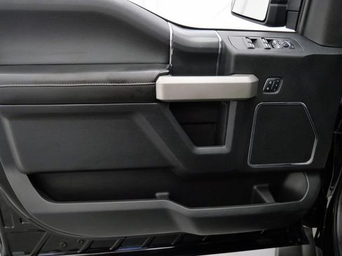 Used 2018 Ford F150 Lariat w/ Equipment Group 502A Luxury AWD/4WD image 12