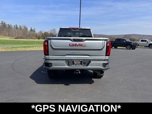 Used 2024 GMC Sierra 2500 Denali w/ Denali Reserve Package image 7