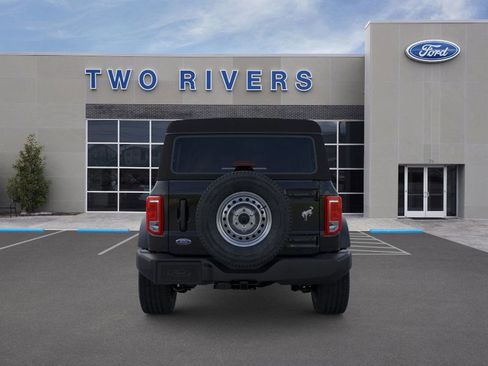 New 2025 Ford Bronco 4-Door image 5