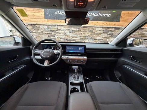 Certified 2024 Hyundai Kona SE AWD/4WD image 16