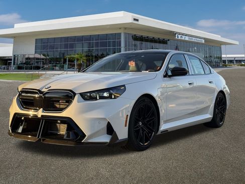 New 2026 BMW M5 w/ Carbon Package image 6
