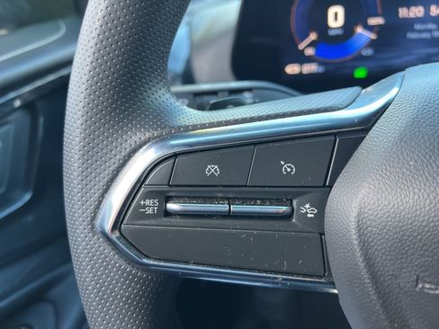 Used 2025 Chevrolet Blazer EV LT image 16