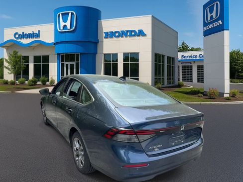 Used 2024 Honda Accord EX image 4