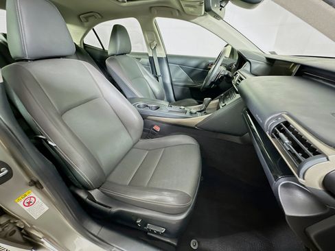 Used 2018 Lexus IS 300 w/ Accessory Package 2 RWD image 31