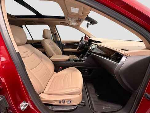 Used 2025 Cadillac XT6 Premium Luxury w/ Platinum Package AWD/4WD image 26