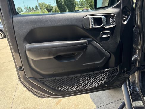 Used 2020 Jeep Wrangler Unlimited Sport S AWD/4WD image 13
