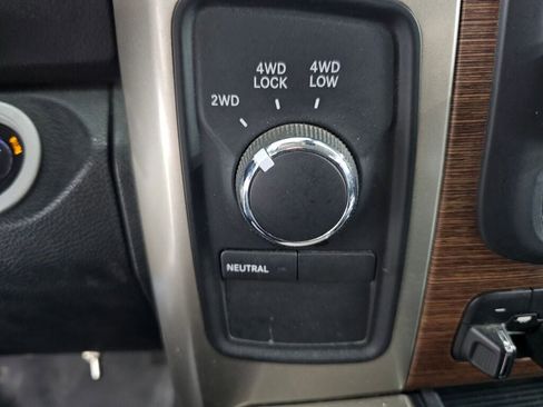 Used 2013 RAM 2500 Laramie w/ Cold Weather Group image 25