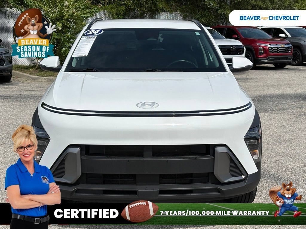 Used 2024 Hyundai Kona SEL AWD/4WD image 3