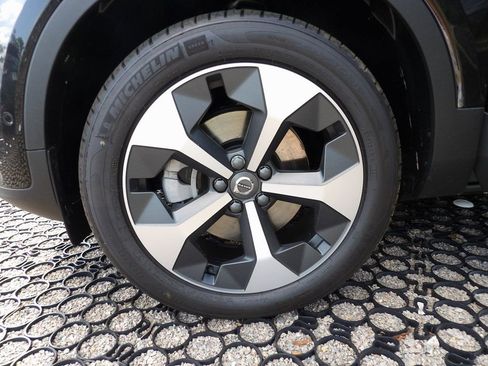 New 2026 Volvo XC40 B5 Plus w/ Protection Package Premier AWD/4WD image 25