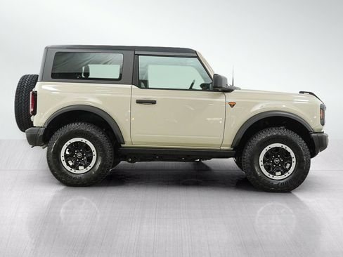 Used 2025 Ford Bronco Badlands w/ Sasquatch Package AWD/4WD image 6