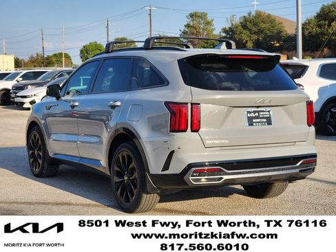 Certified 2023 Kia Sorento SX FWD image 6