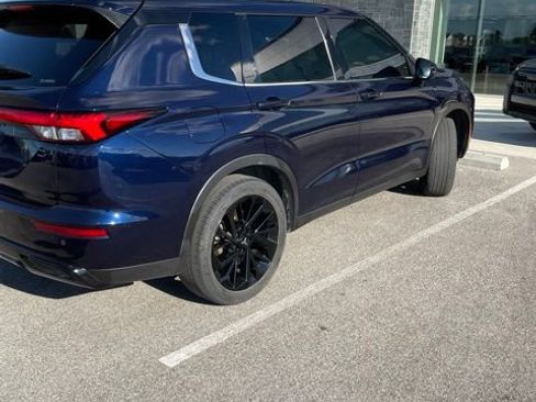 Used 2022 Mitsubishi Outlander SEL Black Edition AWD/4WD image 2