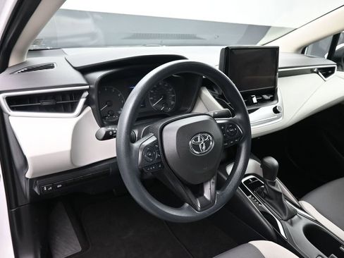 Used 2023 Toyota Corolla LE w/ Carpet Mat Package (TMS) FWD image 13