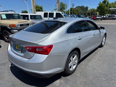 Used 2021 Chevrolet Malibu LS FWD image 4