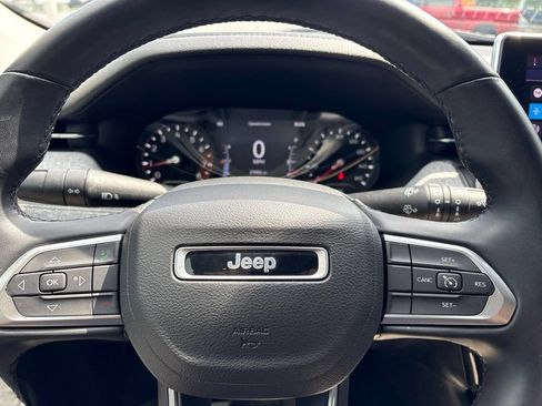 Used 2022 Jeep Compass Latitude AWD/4WD image 22