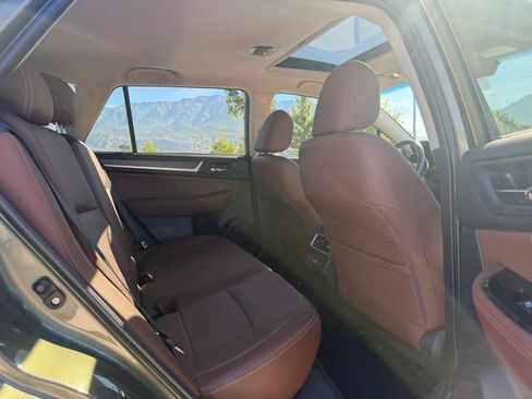 Used 2018 Subaru Outback 2.5i Touring w/ Popular Package #3 AWD/4WD image 13