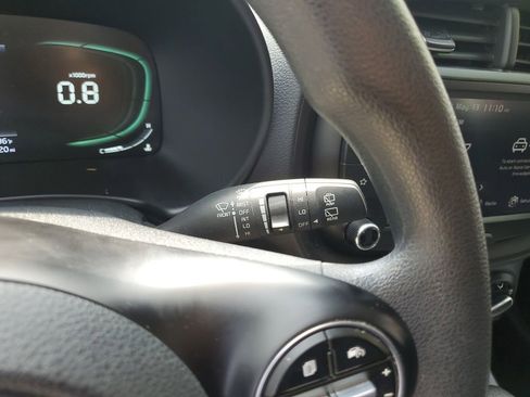 Certified 2023 Kia Soul LX FWD image 25