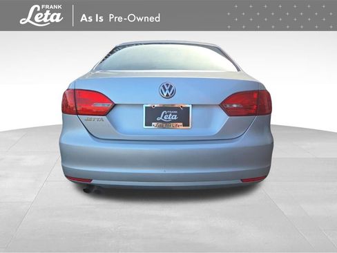 Used 2011 Volkswagen Jetta 2.0L Base image 5