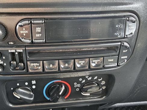 Used 2004 Jeep Wrangler SE image 10