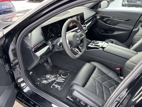 New 2026 BMW 540i xDrive w/ M Sport Package image 24