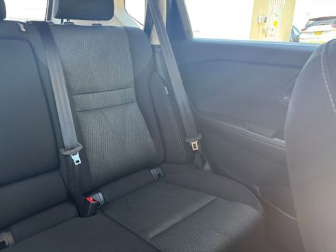 Used 2025 Nissan Rogue SV FWD image 39