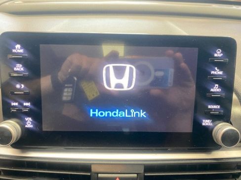 Used 2018 Honda Accord Touring image 24